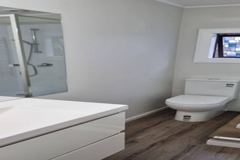 Photo of property in 195 Riverhead Road, Kumeu, 0892