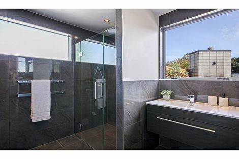 Photo of property in 33 Burnett Street, Oxford, 7430