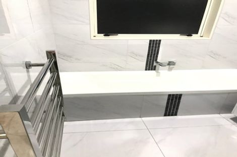 Photo of property in 100 Westerham Drive, Dannemora, Auckland, 2016