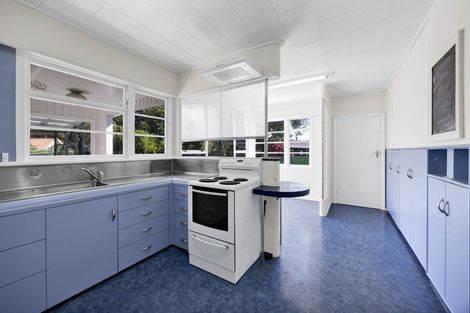 Photo of property in 14 Dives Avenue, Hawera, 4610