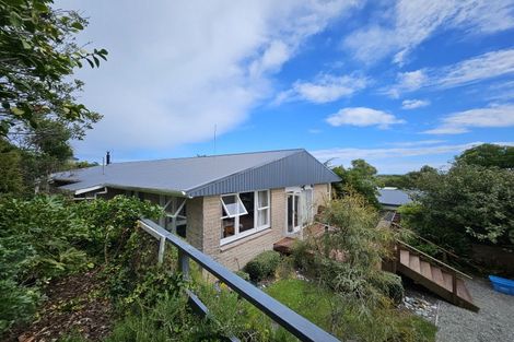 Photo of property in 27 Domain Terrace, Karoro, Greymouth, 7805
