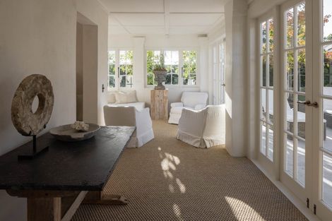 Photo of property in 98 Te Mata Road, Havelock North, 4130