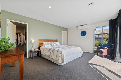 Photo of property in 15 Riverwood Boulevard, Redwood, Christchurch, 8051