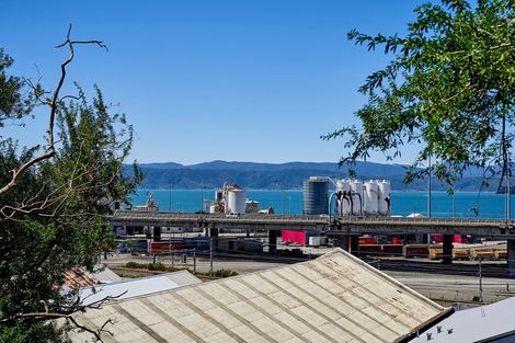 Photo of property in 5 Sar Street, Wadestown, Wellington, 6012