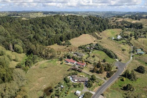 Photo of property in 35 Lloyd Drive, Wainui, Silverdale, 0994