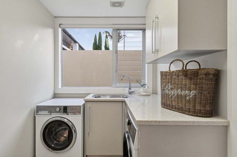 Photo of property in 1/14 First Avenue, Tauranga, 3110