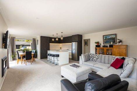 Photo of property in 12 Rehua Place, Waiwhakaiho, New Plymouth, 4312