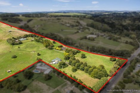 Photo of property in 1021 Peak Road, Helensville, 0875