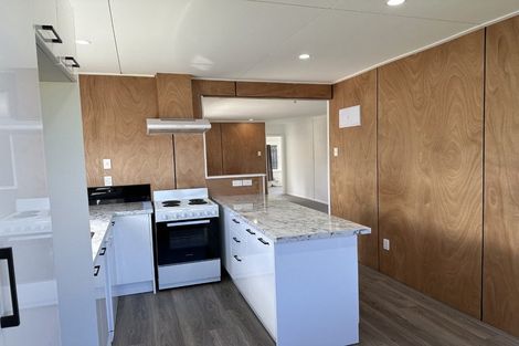 Photo of property in 126 Main Road, Waikanae, 5036