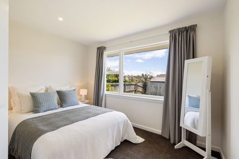 Photo of property in 47 Emlyn Place, Avondale, Christchurch, 8061