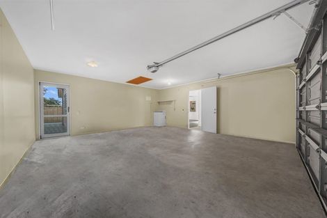 Photo of property in 24 Espalier Drive, Henderson, Auckland, 0612