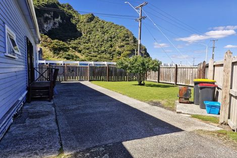 Photo of property in 182 Bright Street, Cobden, Greymouth, 7802