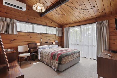 Photo of property in 28 Anich Road, Massey, Auckland, 0614