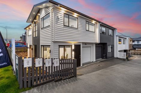 Photo of property in 79a Granville Drive, Massey, Auckland, 0614