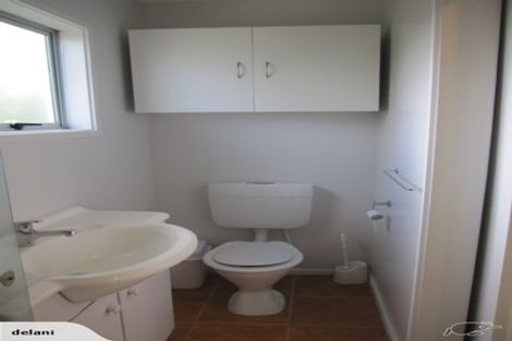 Photo of property in 11 Babington Place, Torbay, Auckland, 0630