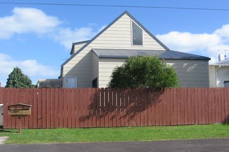 Photo of property in 2/10 Counsel Terrace, Mount Albert, Auckland, 1025