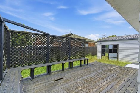 Photo of property in 1/19 Bernina Place, Weymouth, Auckland, 2103