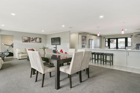 Photo of property in 22 Watkins Road, Cambridge, 3434