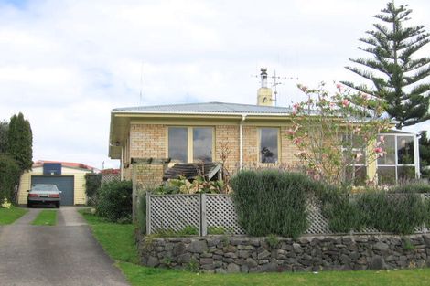 Photo of property in 1 Oriana Crescent, Bellevue, Tauranga, 3110