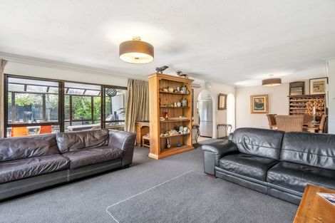 Photo of property in 2/56 Aorangi Road, Bryndwr, Christchurch, 8053