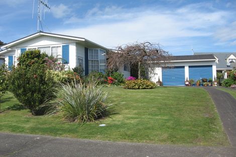 Photo of property in 16 Treadwell Street, Springvale, Whanganui, 4501