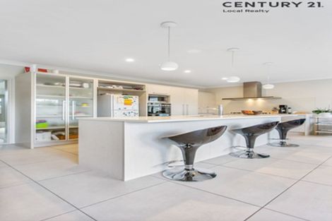 Photo of property in 47 Kuhanui Drive, Karaka, Papakura, 2113