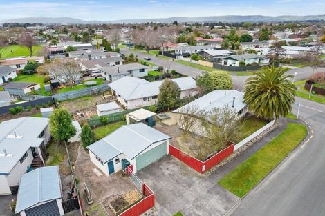 Photo of property in 2 Newton Place, Westbrook, Palmerston North, 4412