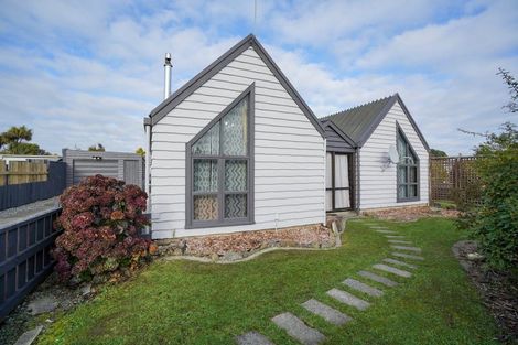 Photo of property in 15 Lauder Crescent, Heidelberg, Invercargill, 9812