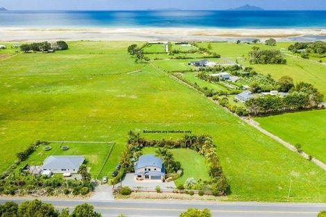 Photo of property in 381 Cove Road, Waipu, 0582