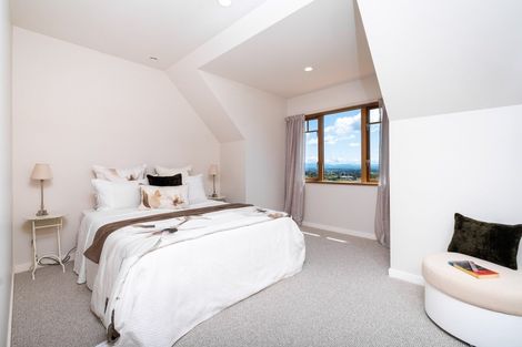 Photo of property in 140 Kopanga Road, Havelock North, 4130