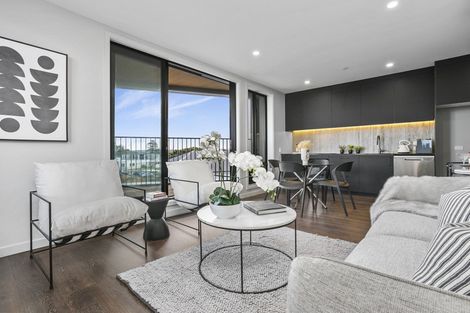 Photo of property in 306/2 Launch Road, Hobsonville, Auckland, 0616