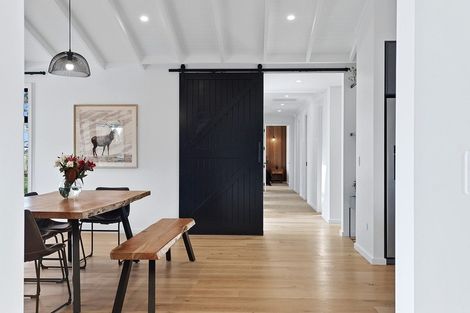 Photo of property in 9 South Oaks Close, Pukemoremore, Cambridge, 3493