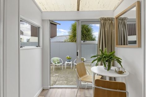 Photo of property in 2/10 Lane Street, Woolston, Christchurch, 8023