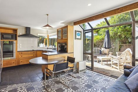 Photo of property in 22 Chilton Drive, Paraparaumu, 5032