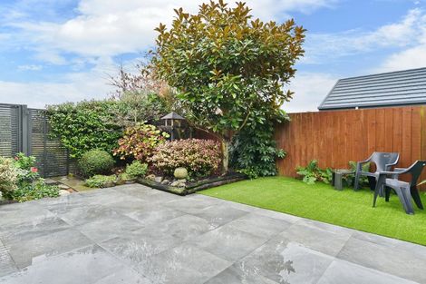 Photo of property in 12 Belgrove Place, Parklands, Christchurch, 8083