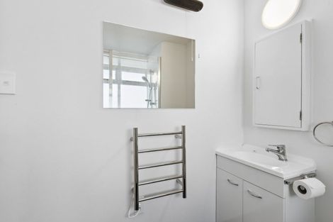 Photo of property in Gateway Apartments, 19 Maida Vale Road, Roseneath, Wellington, 6011