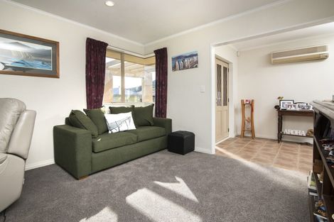 Photo of property in 24 Admiralty Place, Waikawa, Picton, 7220