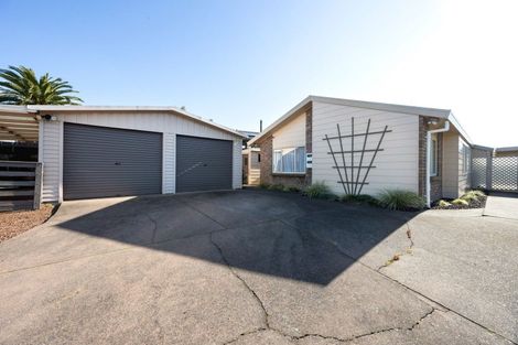 Photo of property in 30 Rosehill Place, Nawton, Hamilton, 3200