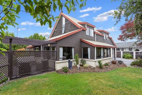 Photo of property in 19 Strachan Place, Rangiora, 7400