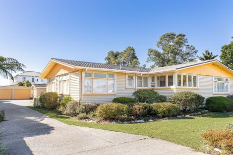 Photo of property in 67 Russell Street, Westport, 7825