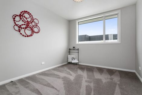 Photo of property in 129 Saint Kilda Road, Cambridge, 3434