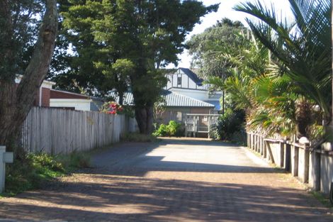Photo of property in Palm Court, 1/21 Centreway Road, Orewa, 0931
