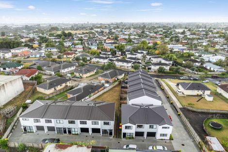 Photo of property in 9/60 Kelman Road, Kelston, Auckland, 0602