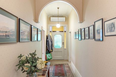 Photo of property in 68 St Leonards Road, Mount Eden, Auckland, 1024