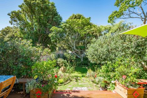 Photo of property in 42 Ruapehu Street, Paraparaumu, 5032