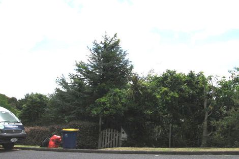 Photo of property in 3 Coroglen Avenue, Birkenhead, Auckland, 0626