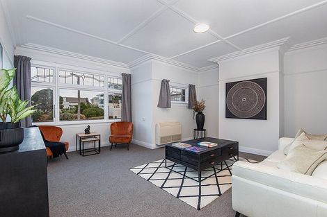 Photo of property in 31 Beach Street, Saint Clair, Dunedin, 9012