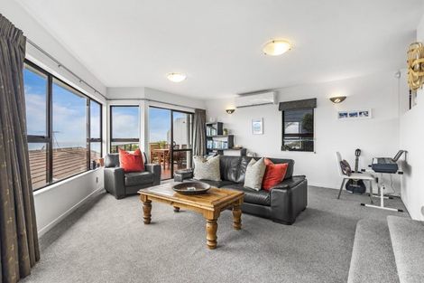 Photo of property in 64 Marellen Drive, Red Beach, 0932