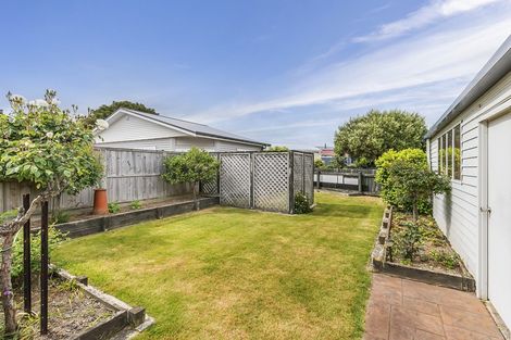 Photo of property in 8 Strathavon Road, Miramar, Wellington, 6022