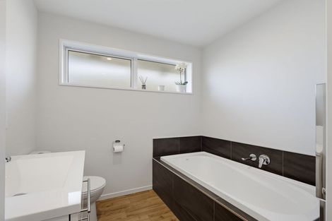 Photo of property in 47 Pegasus Boulevard, Pegasus, 7612